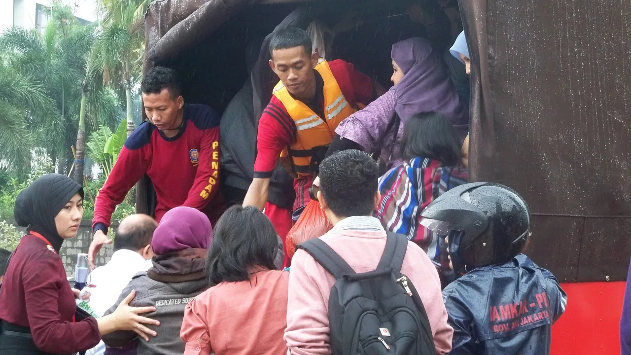 BMKG: Puncak Musim Hujan Bergeser ke Januari